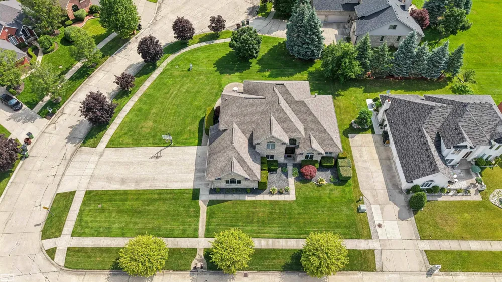14777 Sparrow Drive Shelby Charter Township, MI 48315