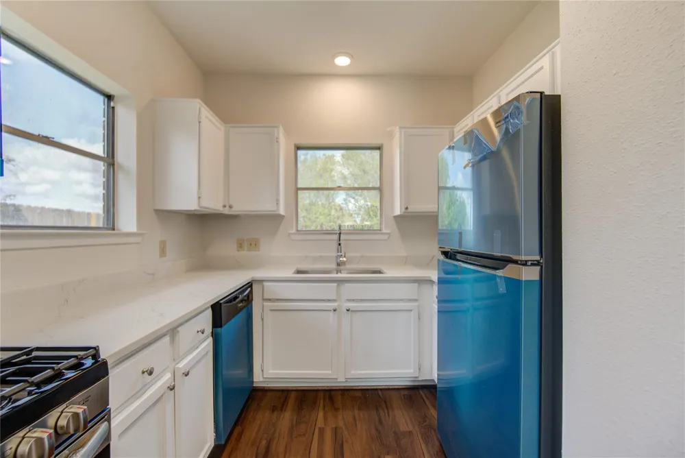 308 Ranch House Road Angleton, TX 77515