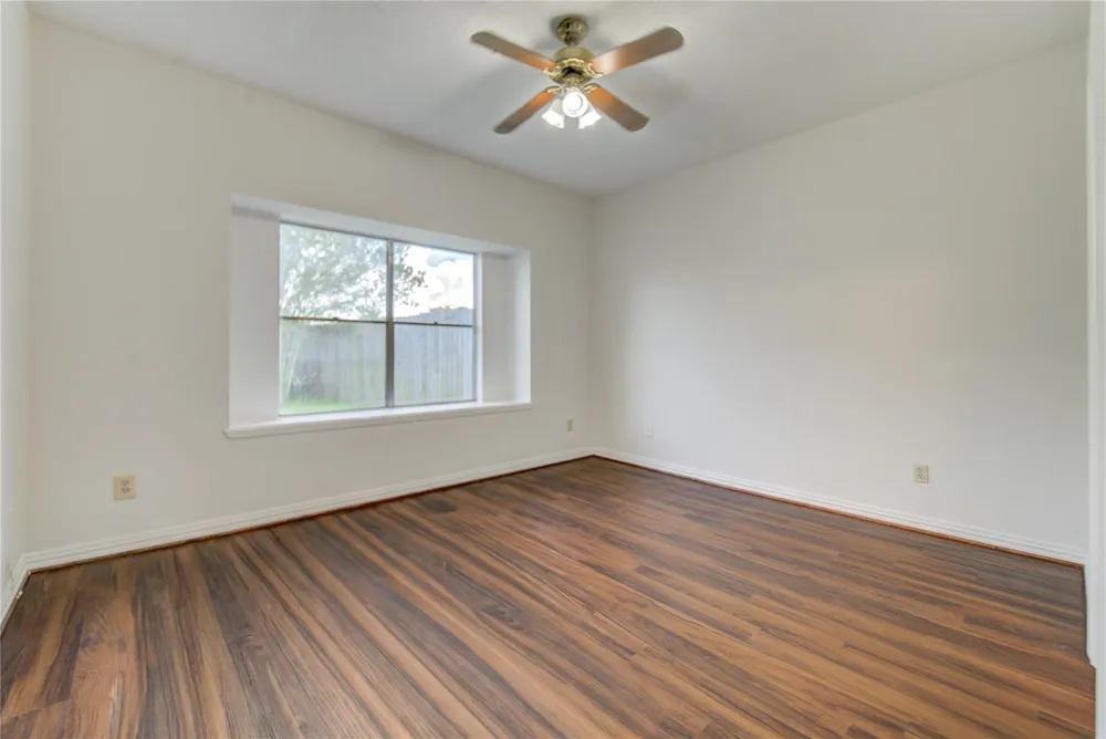 308 Ranch House Road Angleton, TX 77515