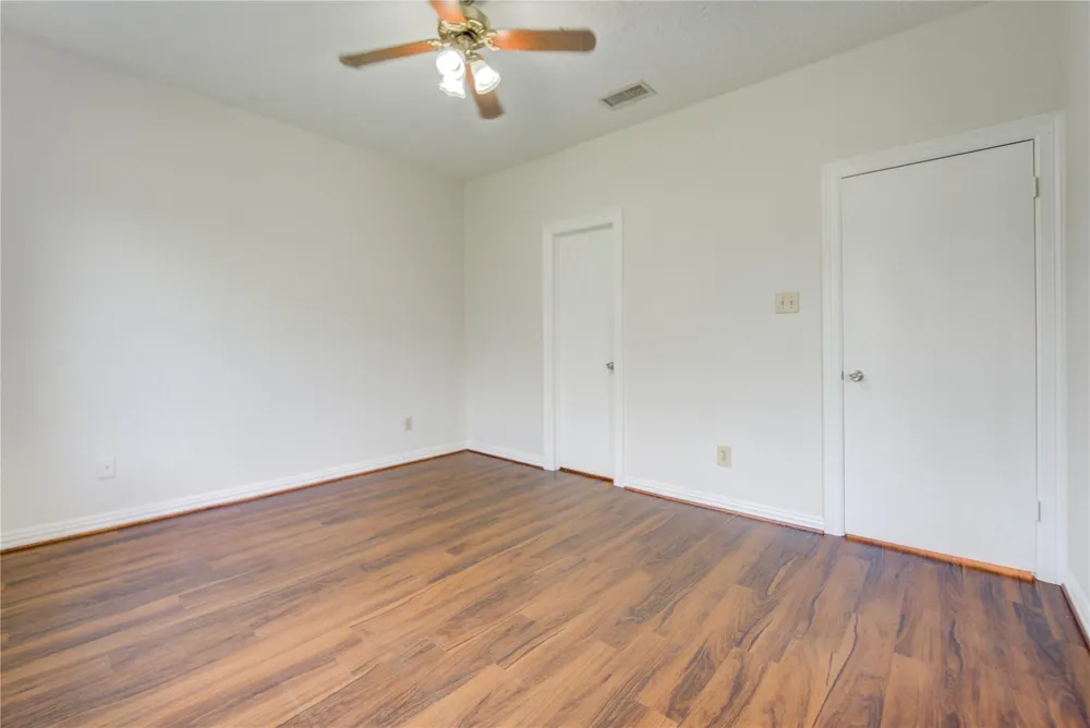 308 Ranch House Road Angleton, TX 77515