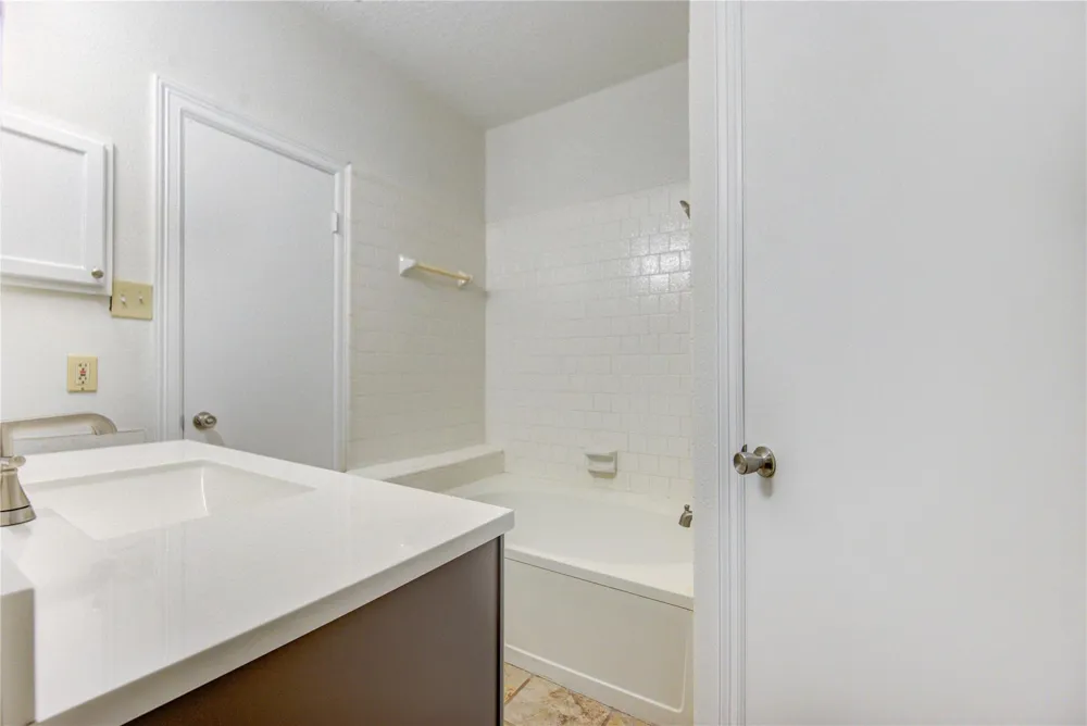 308 Ranch House Road Angleton, TX 77515