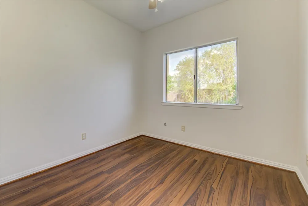 308 Ranch House Road Angleton, TX 77515
