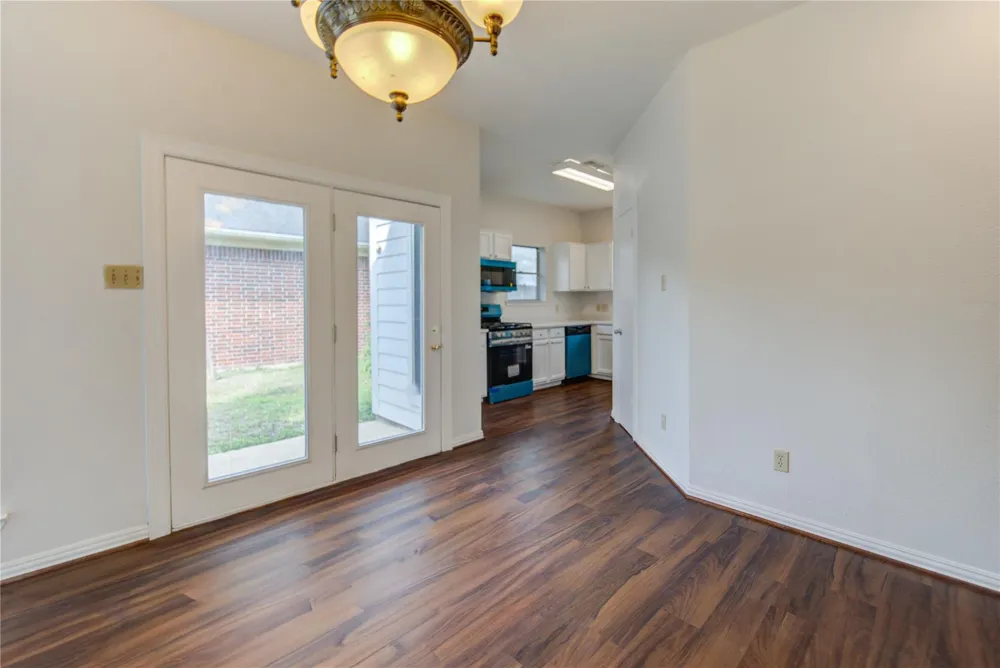 308 Ranch House Road Angleton, TX 77515