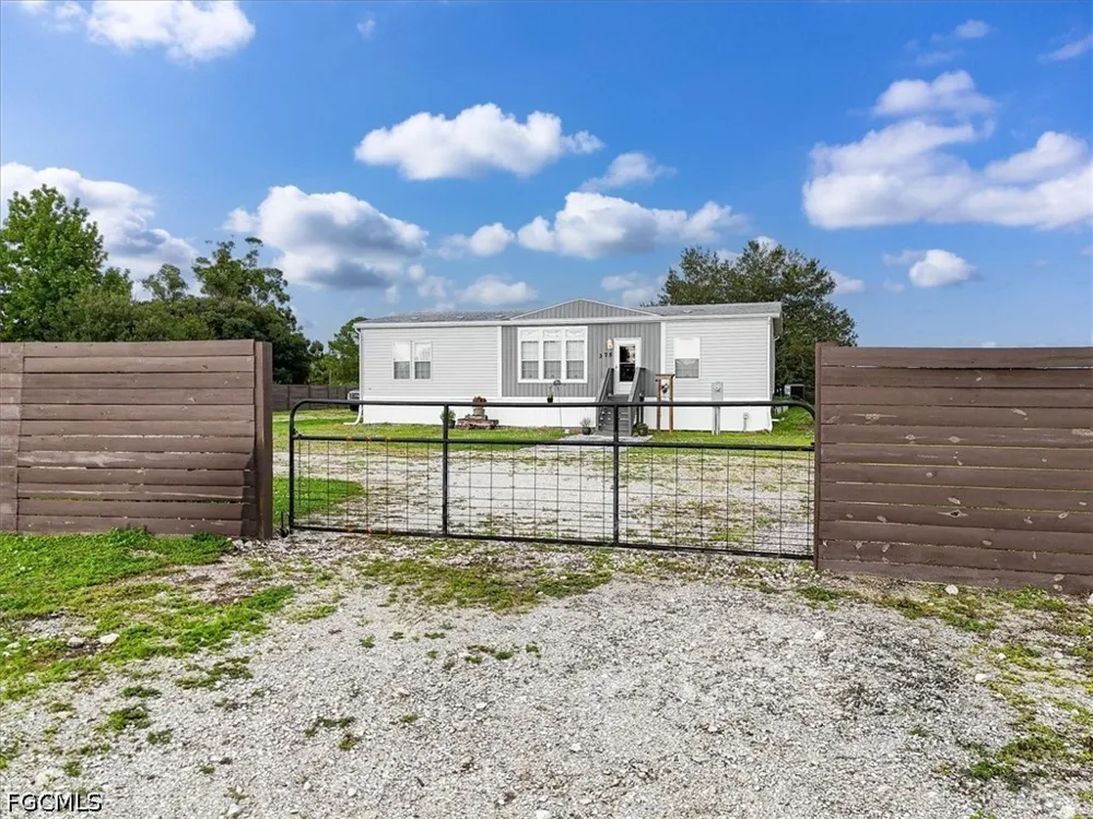 Estribo Street Clewiston, FL 33440