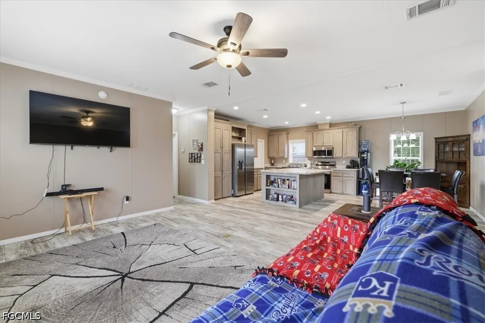 Estribo Street Clewiston, FL 33440