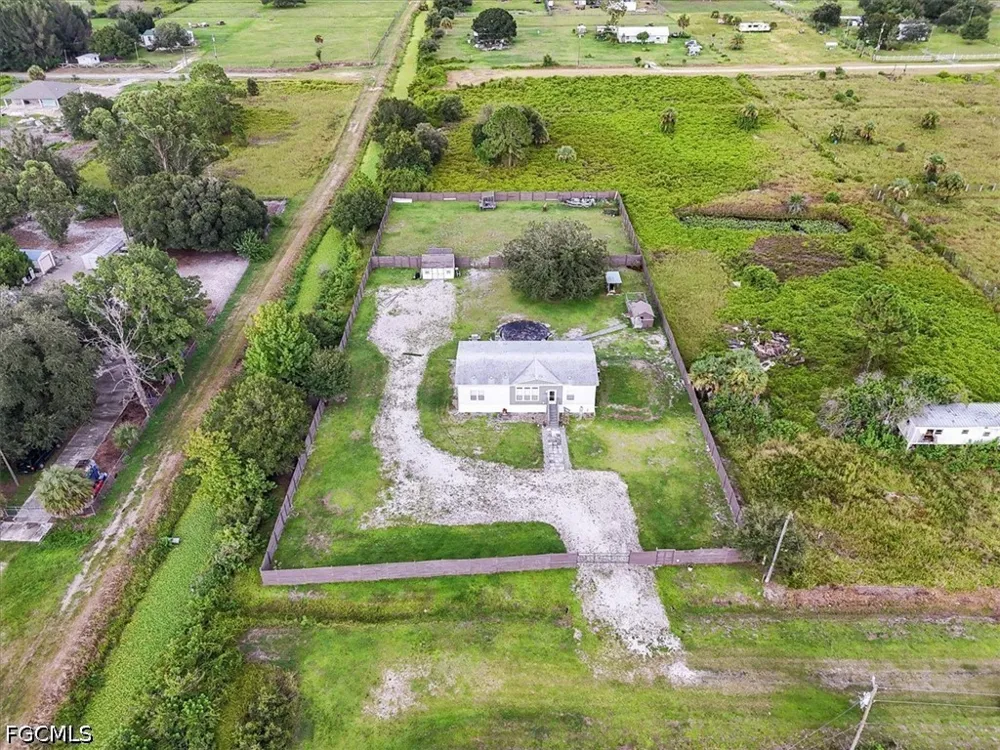 Estribo Street Clewiston, FL 33440