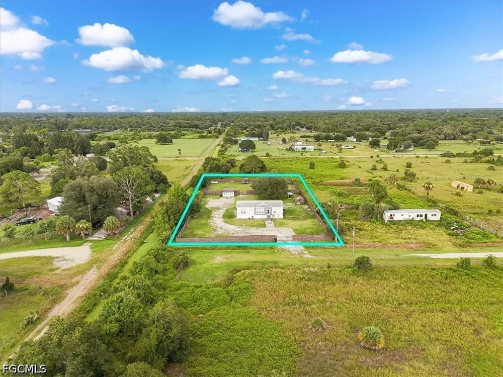 Estribo Street Clewiston, FL 33440