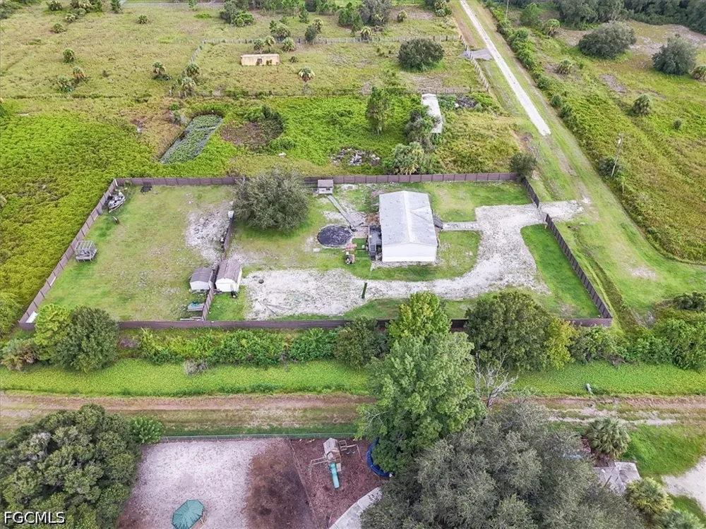Estribo Street Clewiston, FL 33440