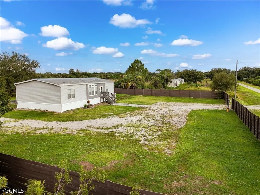 Estribo Street Clewiston, FL 33440