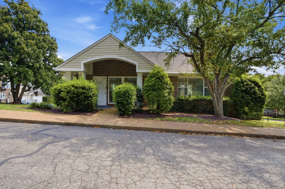 205 Pepper Ridge Cir Antioch, TN 37013