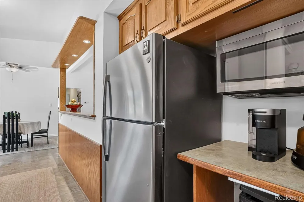 8144 Kenwick Drive White Lake Charter Township, MI 48386