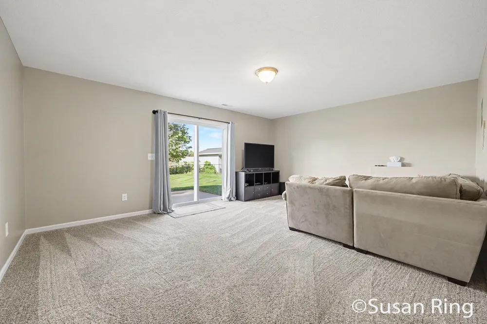 282 Vansen Drive Tyrone Township, MI 49330