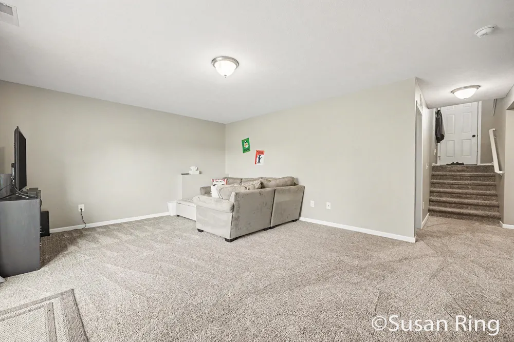282 Vansen Drive Tyrone Township, MI 49330