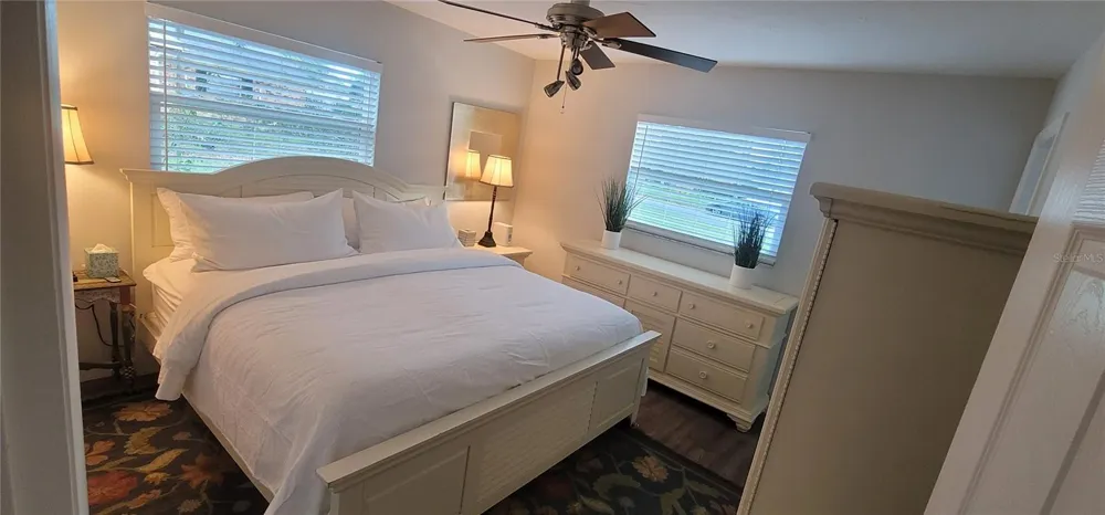 1903 SIMONTON AVENUE Orlando, FL 32806