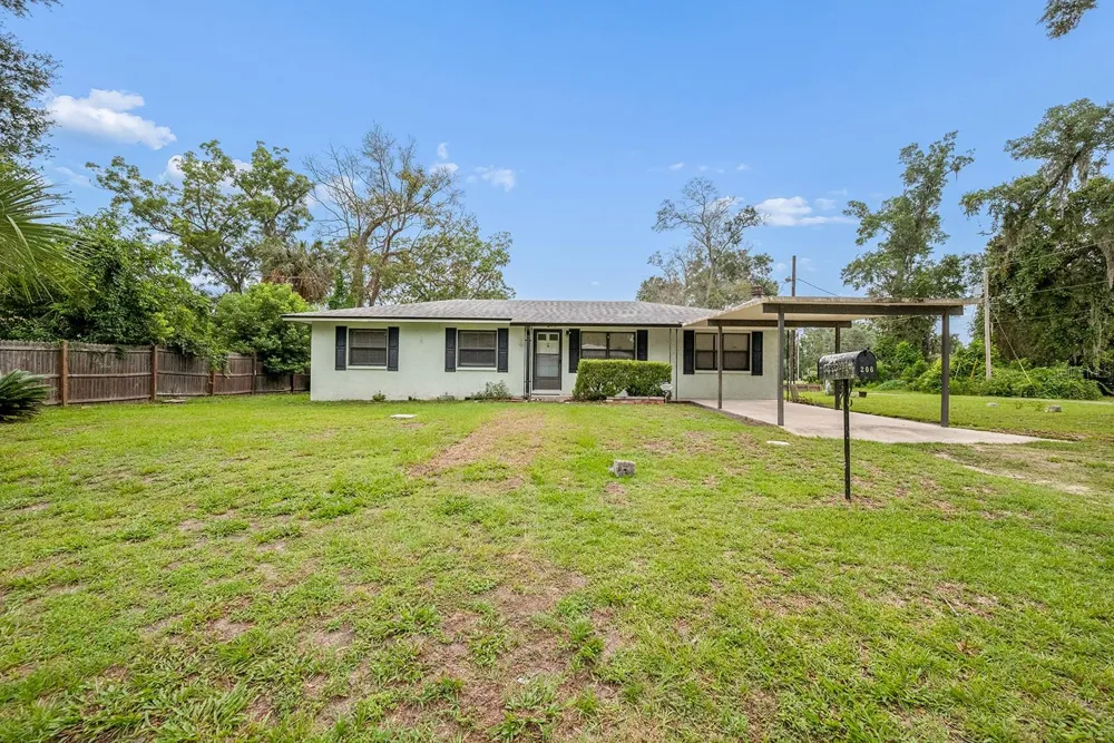206 NE 6TH STREET Trenton, FL 32693
