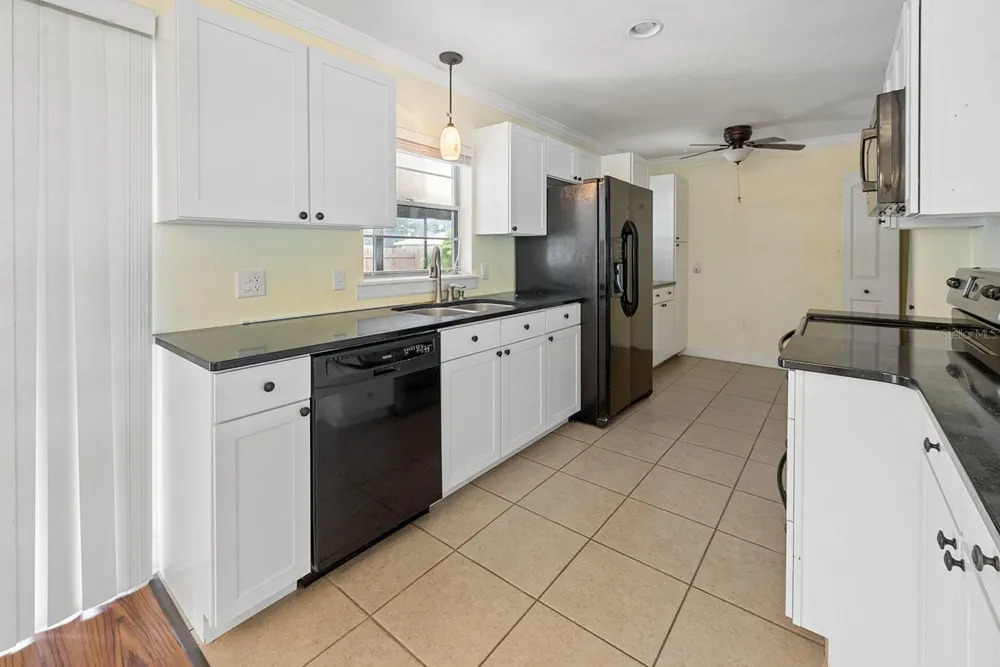 206 NE 6TH STREET Trenton, FL 32693