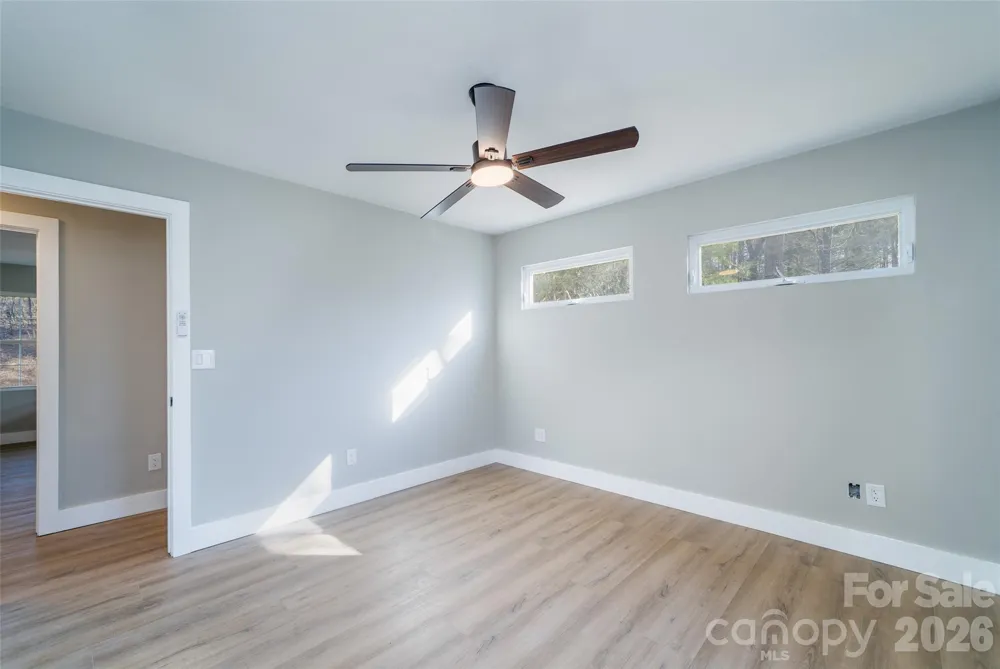 11 Twin Lakes Drive Fletcher, NC 28732