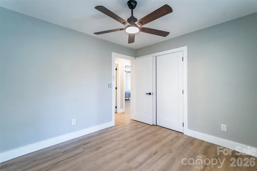 11 Twin Lakes Drive Fletcher, NC 28732
