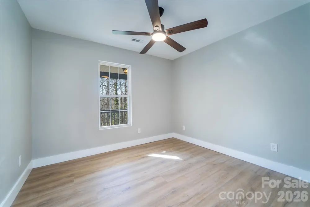 11 Twin Lakes Drive Fletcher, NC 28732
