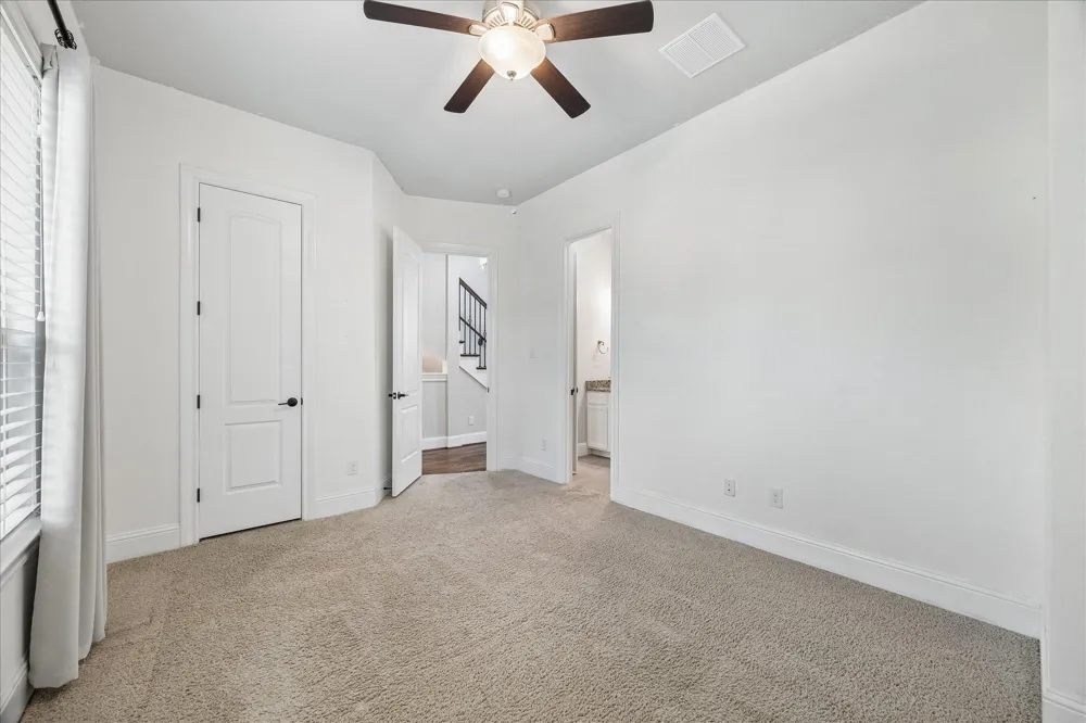 1704 Oak Leaf Pass Drive Houston, TX 77055