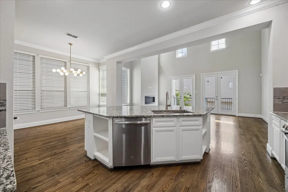 1704 Oak Leaf Pass Drive Houston, TX 77055