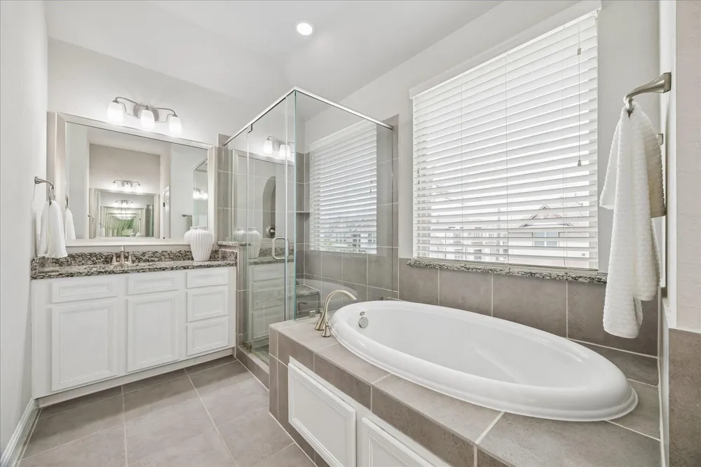 1704 Oak Leaf Pass Drive Houston, TX 77055