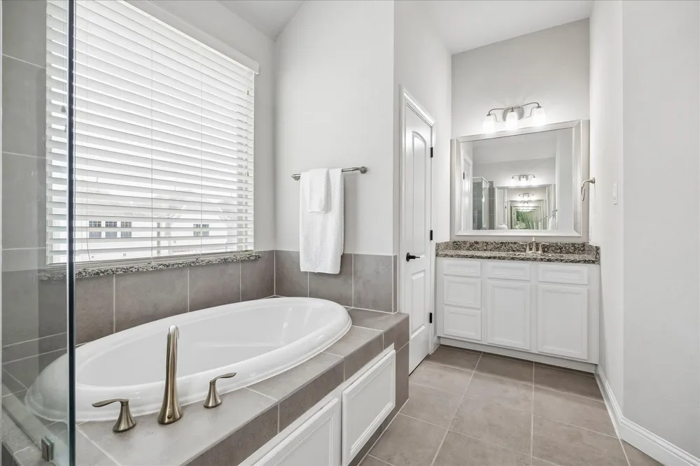 1704 Oak Leaf Pass Drive Houston, TX 77055