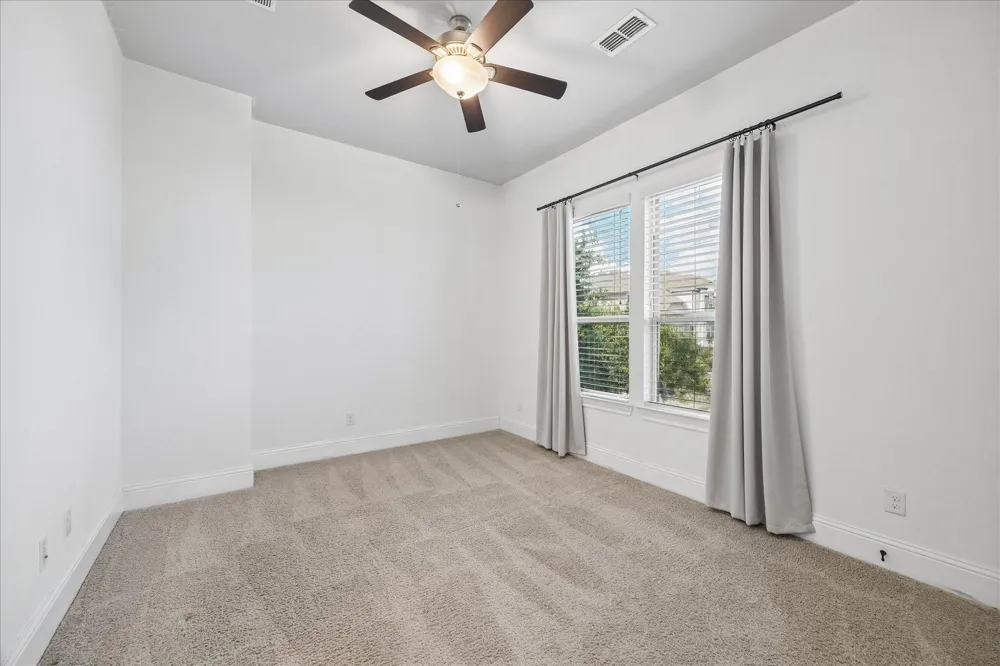 1704 Oak Leaf Pass Drive Houston, TX 77055