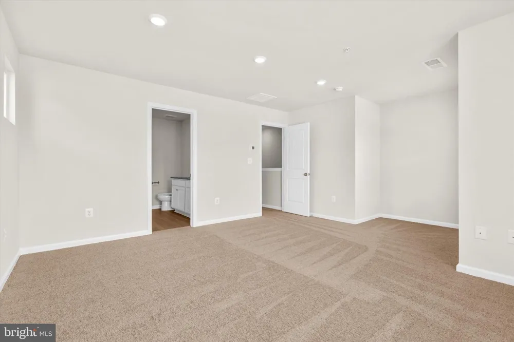 8100 BARTHOLOMEW COURT Baltimore, MD 21206