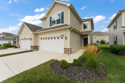 1762 E 110th Place