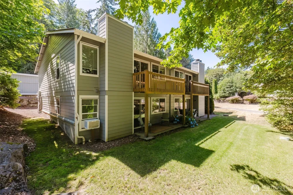 2969 SE Mile Hill Drive #E2 Port Orchard, WA 98366