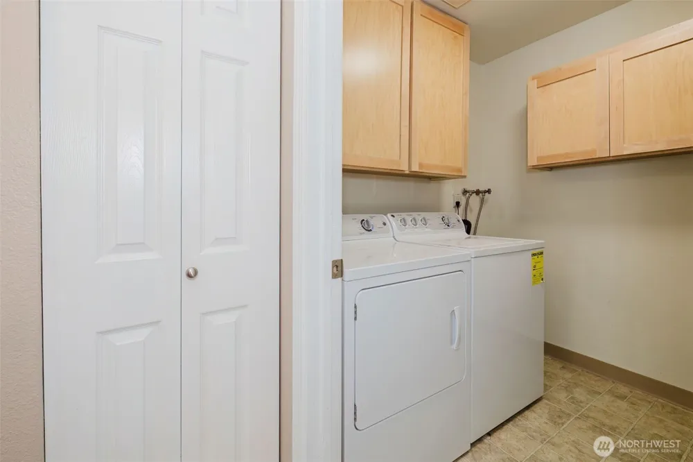 2969 SE Mile Hill Drive #E2 Port Orchard, WA 98366