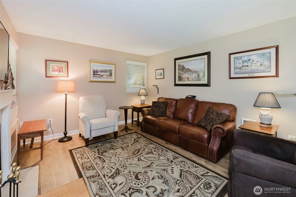 2969 SE Mile Hill Drive #E2 Port Orchard, WA 98366