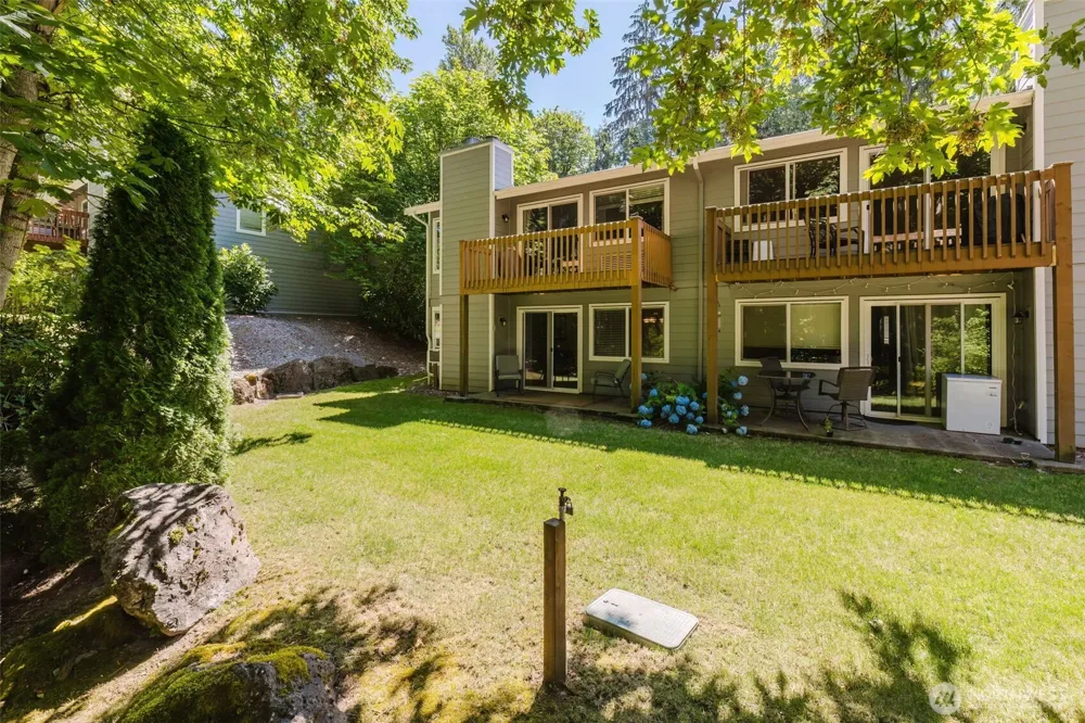 2969 SE Mile Hill Drive #E2 Port Orchard, WA 98366