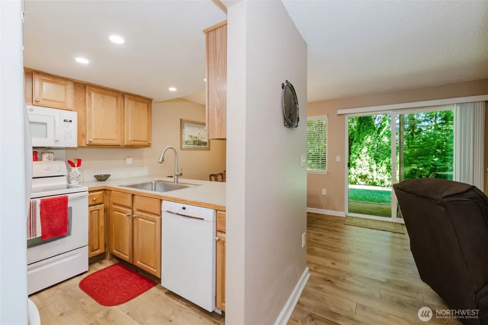 2969 SE Mile Hill Drive #E2 Port Orchard, WA 98366