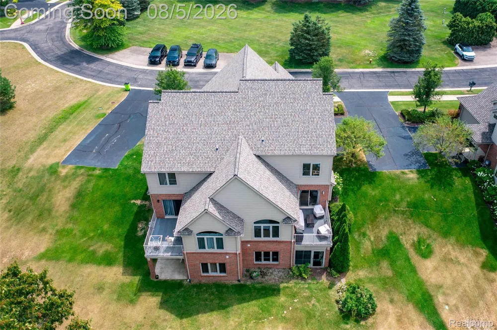 1160 Alissa Marie Drive Highland Charter Township, MI 48357