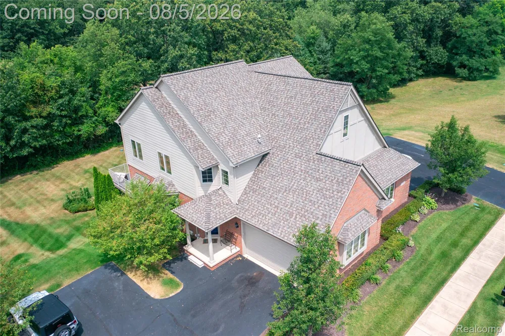 1160 Alissa Marie Drive Highland Charter Township, MI 48357