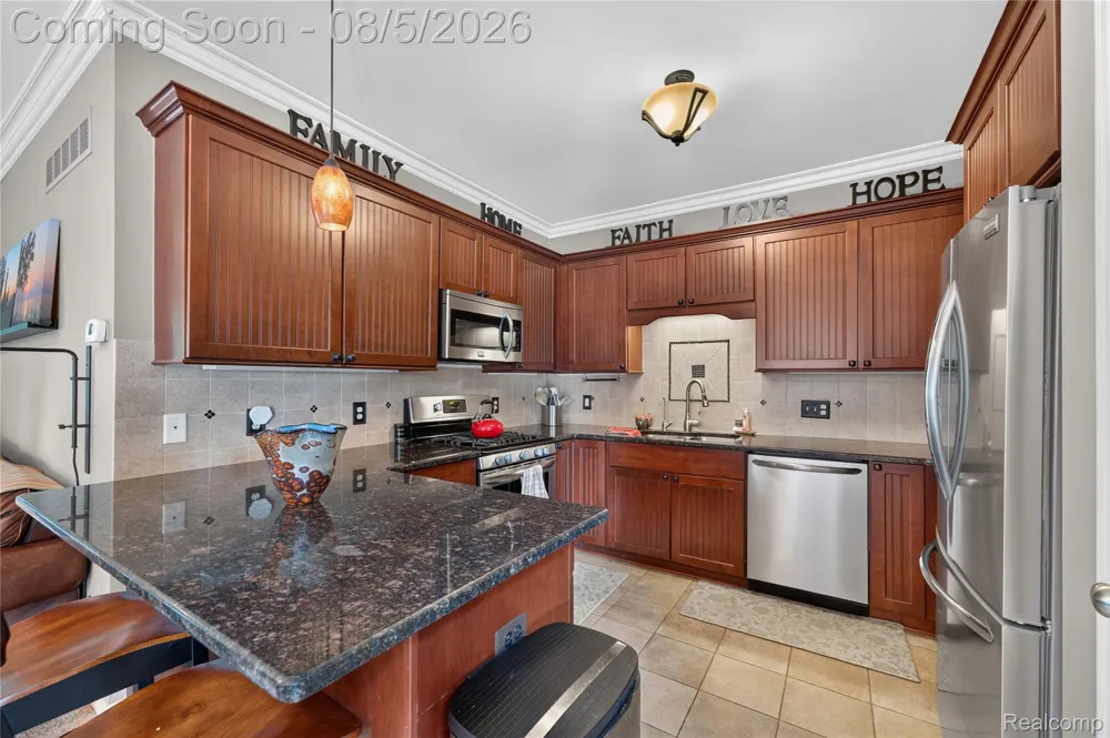 1160 Alissa Marie Drive Highland Charter Township, MI 48357