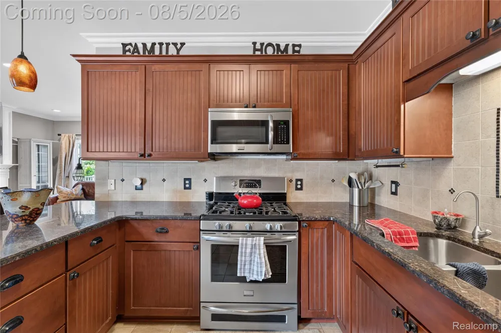 1160 Alissa Marie Drive Highland Charter Township, MI 48357