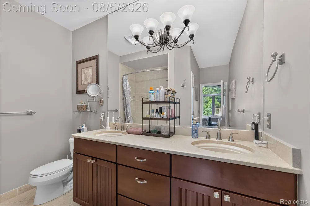1160 Alissa Marie Drive Highland Charter Township, MI 48357