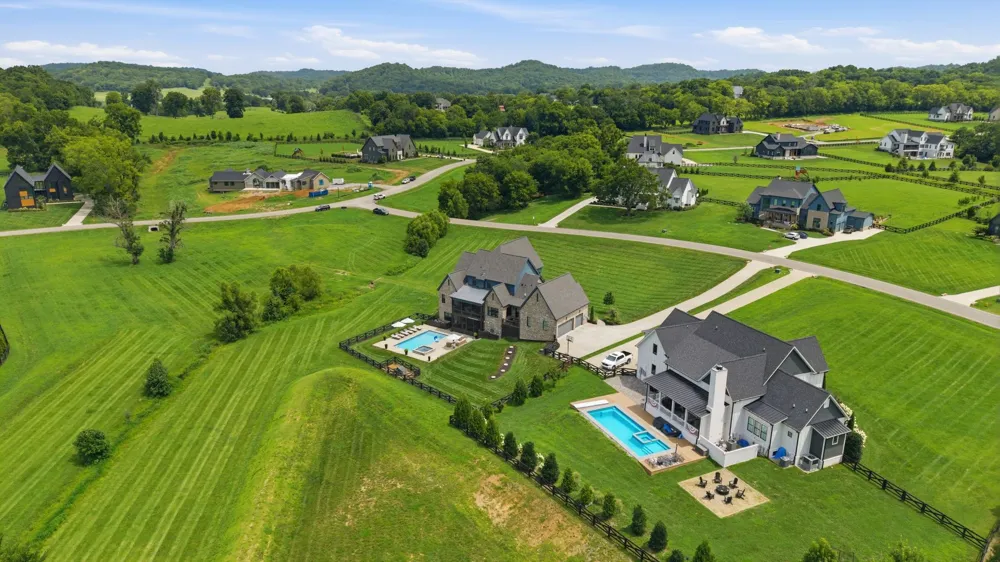 5007 Gates Mill Rdg Thompsons Station, TN 37179