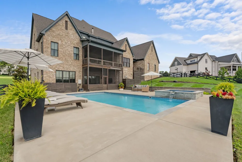 5007 Gates Mill Rdg Thompsons Station, TN 37179