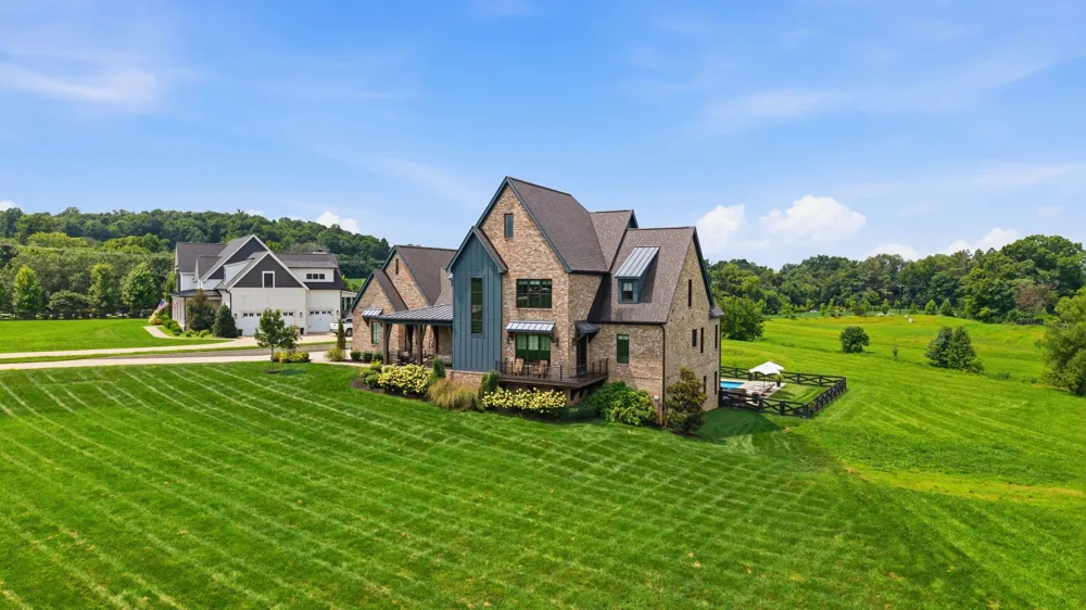 5007 Gates Mill Rdg Thompsons Station, TN 37179
