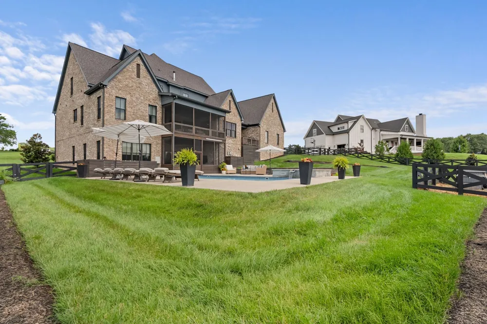 5007 Gates Mill Rdg Thompsons Station, TN 37179