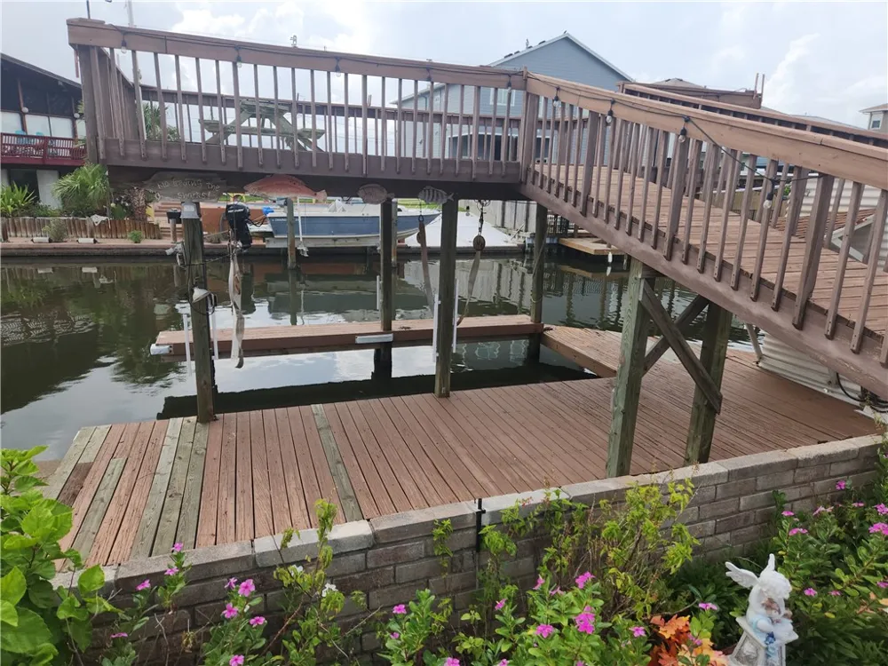 3313 Laguna Shores Corpus Christi, TX 78418