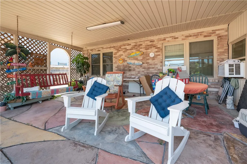 3313 Laguna Shores Corpus Christi, TX 78418