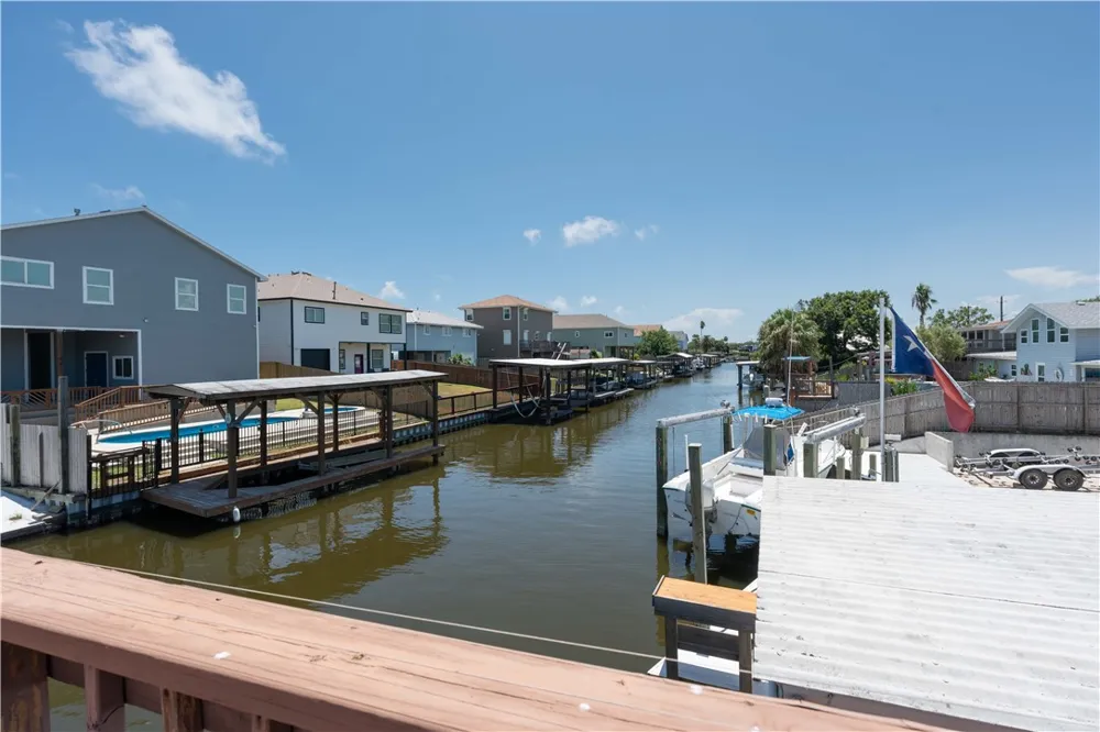 3313 Laguna Shores Corpus Christi, TX 78418