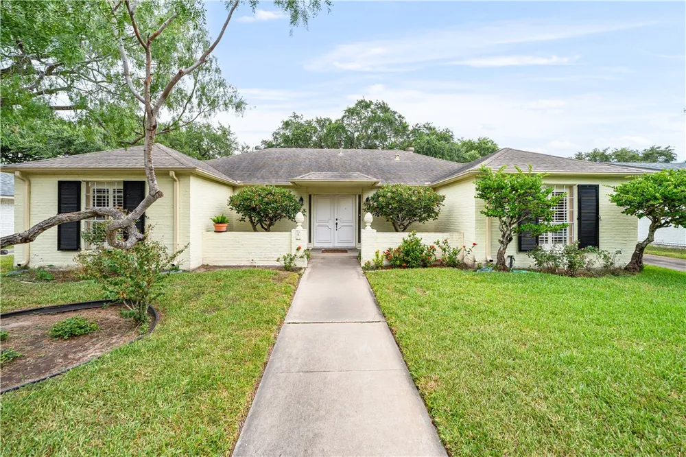 5034 CASCADE Corpus Christi, TX 78413