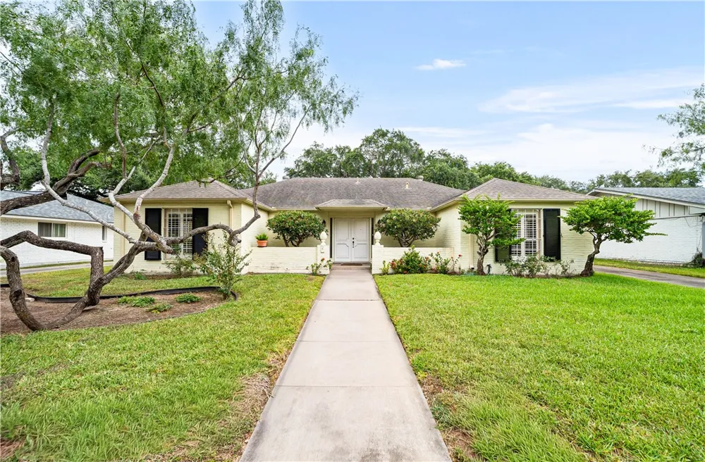 5034 CASCADE Corpus Christi, TX 78413