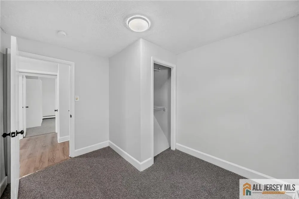 125 White Horse Avenue Hamilton, NJ 08610